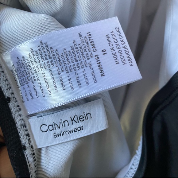 Calvin Klein women’s Colorblock One-piece UPF stretch Swimsuit Black size 10 NEW - Picture 5 of 9